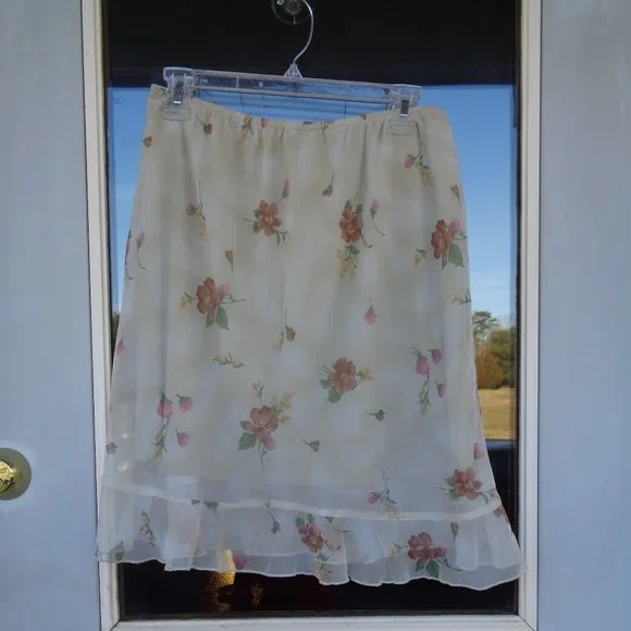 NWT boho pull on floral print skirt elastic waist - Picture 5 of 14